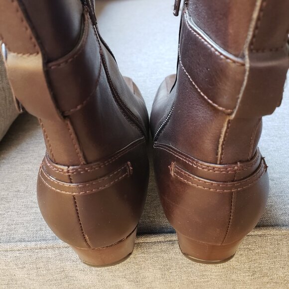 BNWoT CLARKS ARTISIAN leather heel boot 85961 cocoa brown (9) - Picture 7 of 7